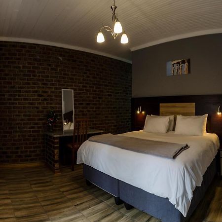 The Woodsman Bed And Breakfast Сабие Екстериор снимка